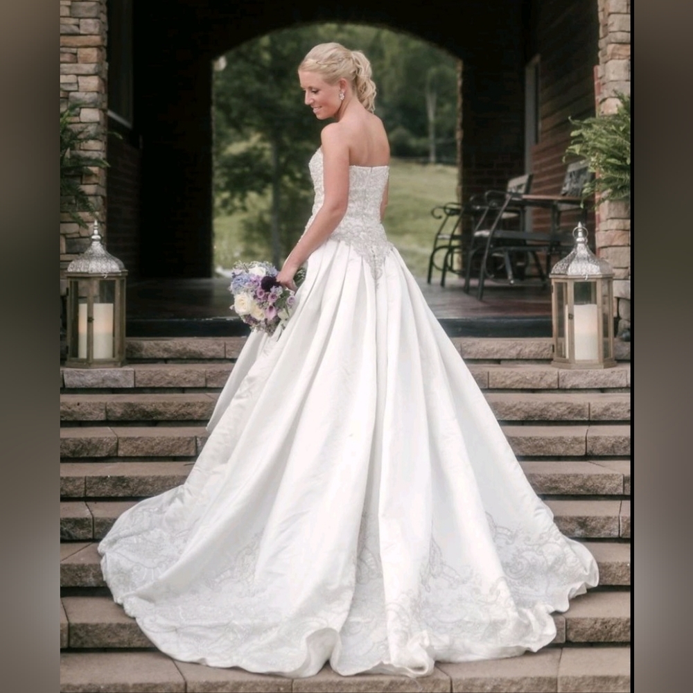 Stephen Yearick Couture Wedding Gown